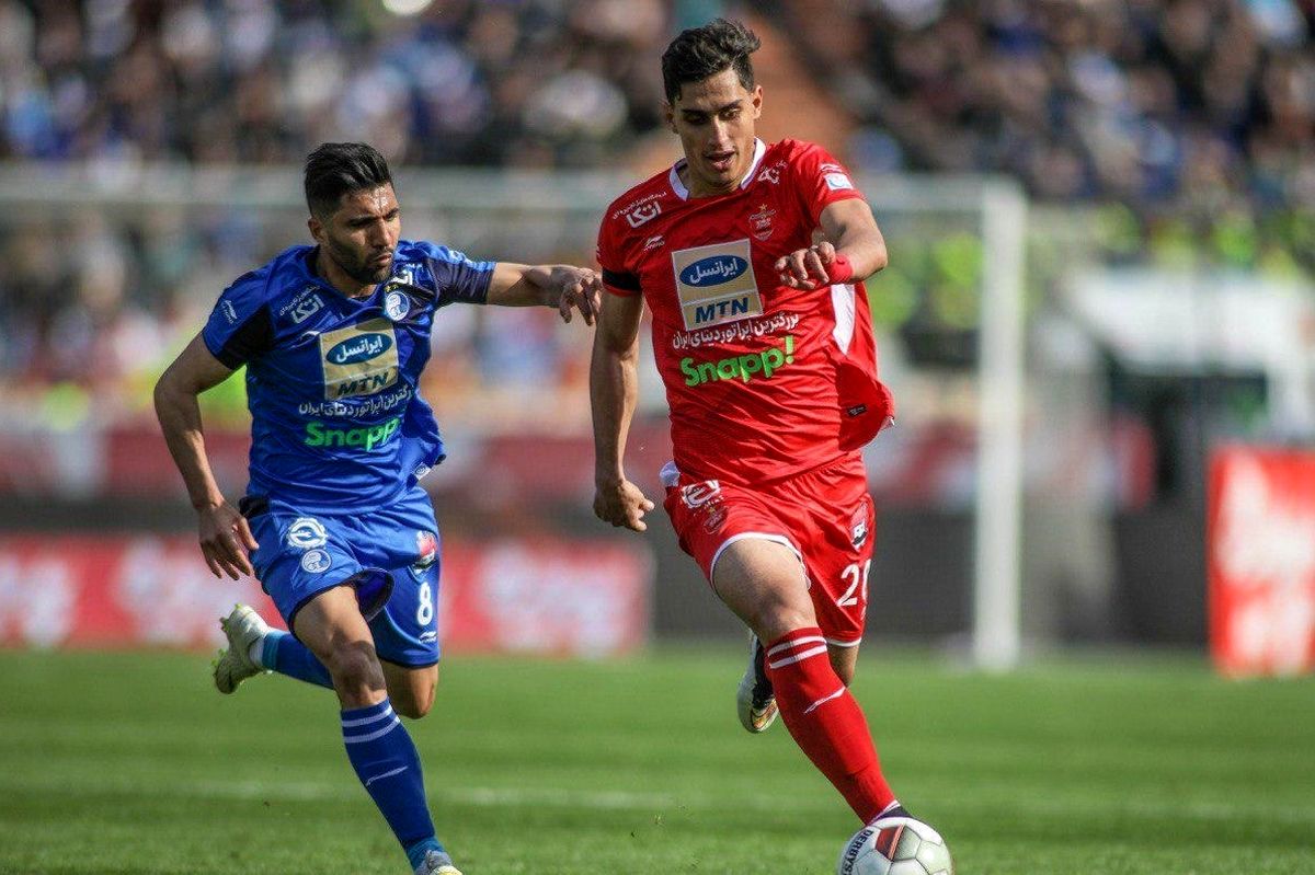 ادعای محمد نادری در مذاکره با پرسپولیسیها؛ از استقلال پیشنهاد ۷ میلیارد تومانی دارم! ادعای محمد نادری در مذاکره با پرسپولیس