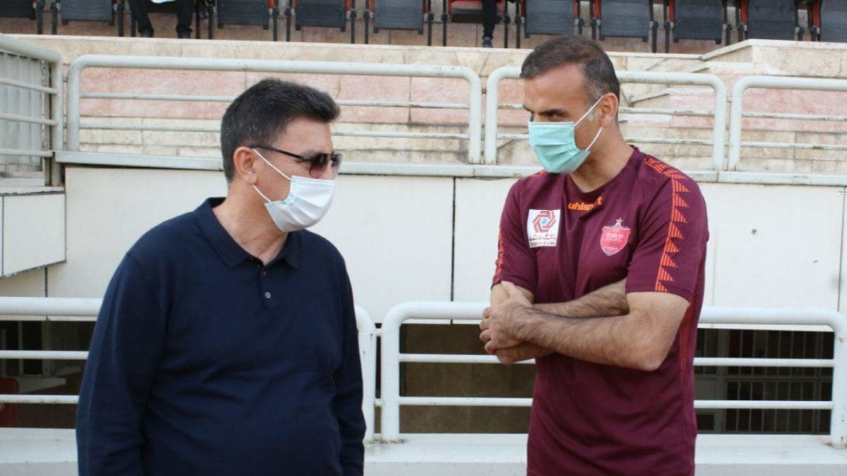 درگیری قلعه نویی با لیدر  پرسپولیسی‌ها