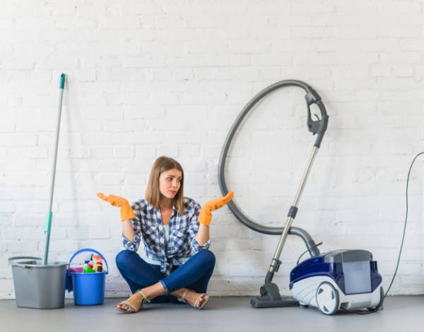 خانه داری زنان لطف است یا وظیفه؟