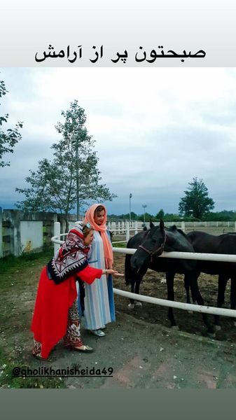 شبنم قلی خانی با خواهرش شبنم قلی خانی با خواهرش