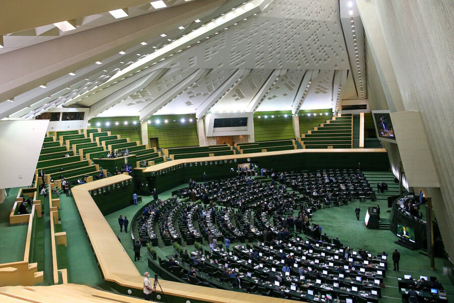 یک نماینده مجلس اعتصاب غذا کرد