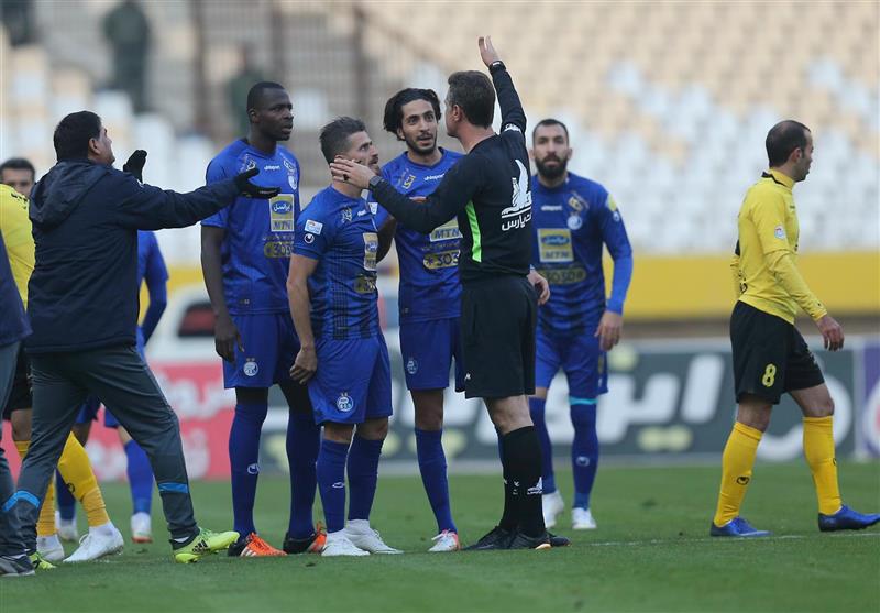 اعتراض استقلال به انتخاب داور