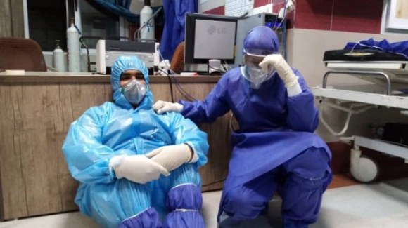 حریرچی هشدار داد: کادر درمان فرسوده و خسته شدهاند ویروس کرونا در ایران