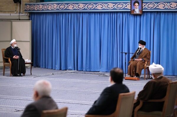 رهبر انقلاب