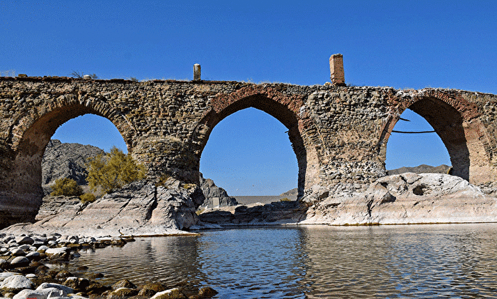 پلهای تاریخی خداآفرین پلهای تاریخی خداآفرین