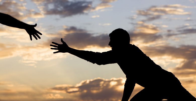 مشاوره حقوقی آنلاین/ کمک نکردن به فرد در معرض خطر جرم است؟