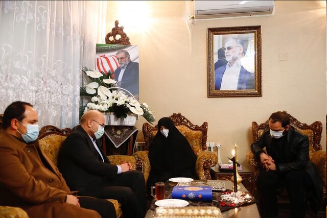 دیدار قالیباف و خانواده محسن فخری زاده دیدار قالیباف و خانواده محسن فخری زاده