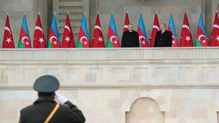 ماجرای شعرخوانی جنجالی اردوغان چه بود؟