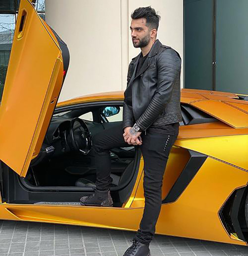 پویان مختاری 