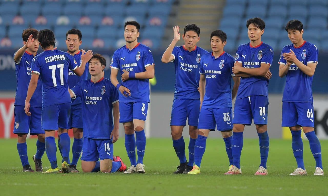 هجوم عجیب هواداران استقلال و پرسپولیس به صفحه اولسان کره هجوم عجیب هواداران استقلال و پرسپولیس به صفحه اولسان کره