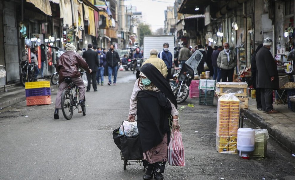 پرواز مرغ از سفره‌ افراد کم‌ درآمد