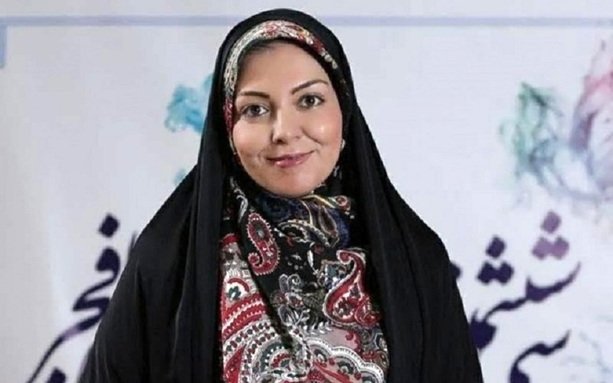  آزاده نامداری