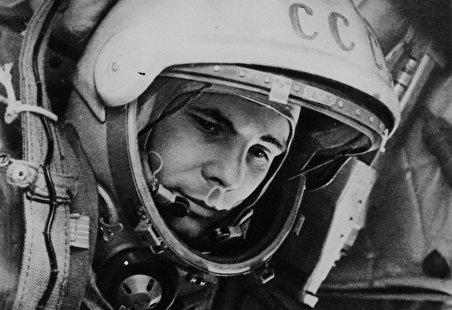 یوری گاگارین نخستین فضانورد تاریخ