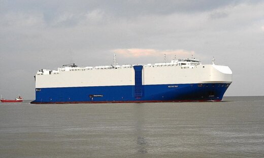 نیویورک تایمز از تصمیم اسرائیل درباره حمله به کشتی‌اش در امارات خبر داد