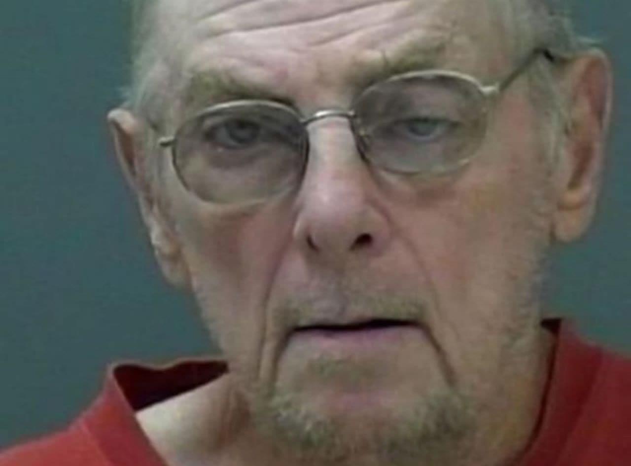 تجربه باورنکردنی کسانی که زندگی با مردگان را برگزیده‌اند +تصاویر