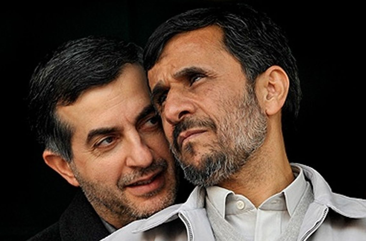 ارتباط احمدی نژاد با رمال ها