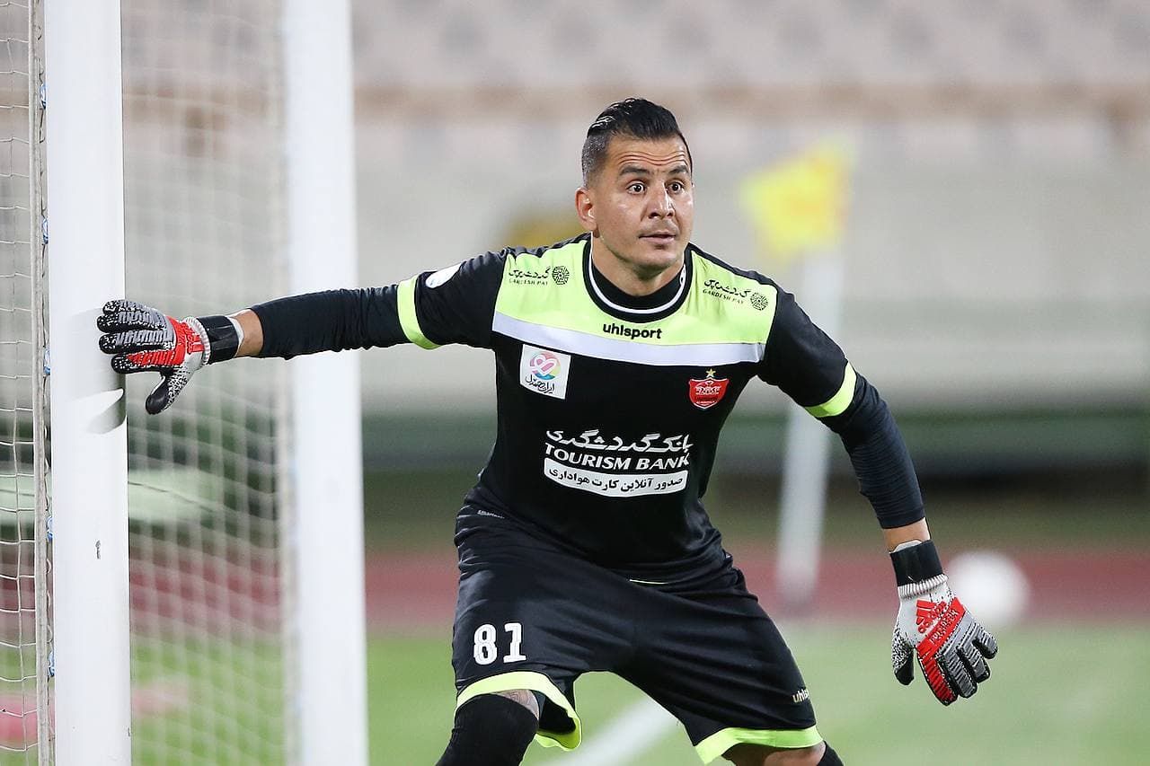 دروازه بان پرسپولیس سومین دروازه‌بان ۳ رقمی تاریخ لیگ برتر