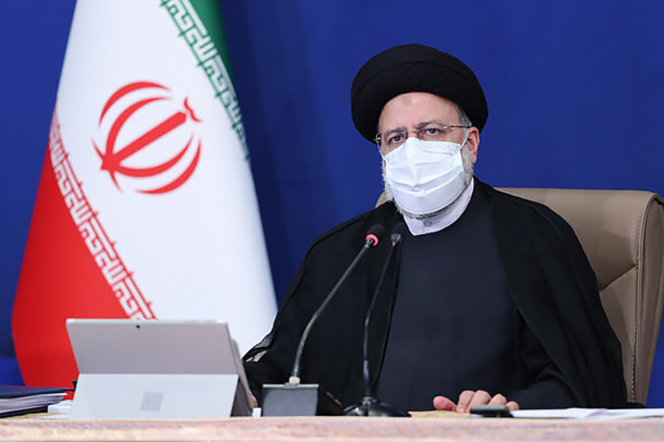 بانک مرکزی از خلق نقدینگی توسط بانکهای خصوصی و دولتی جلوگیری کند بانک مرکزی از خلق نقدینگی توسط بانکهای خصوصی و دولتی جلوگیری کند