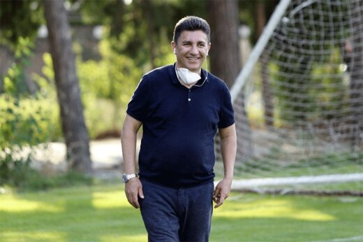 حمایت امیر قلعه‌نویی از استقلال 