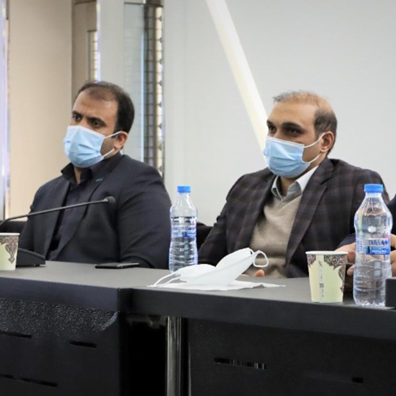 تاکید بر ارتقای کیفیت خدمت رسانی به جامعهی معزز ایثارگری در نشست هم اندیشی بیمه دی و سازمان خدمات درمانی نیروهای مسلح تاکید بر ارتقای کیفیت خدمت رسانی به جامعهی معزز ایثارگری در نشست هم اندیشی بیمه دی و سازمان خدمات درمانی نیروهای مسلح