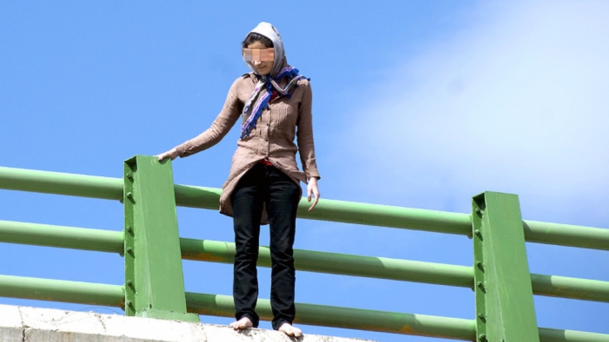 سیر خودکشی و مصرف الکل در ایران