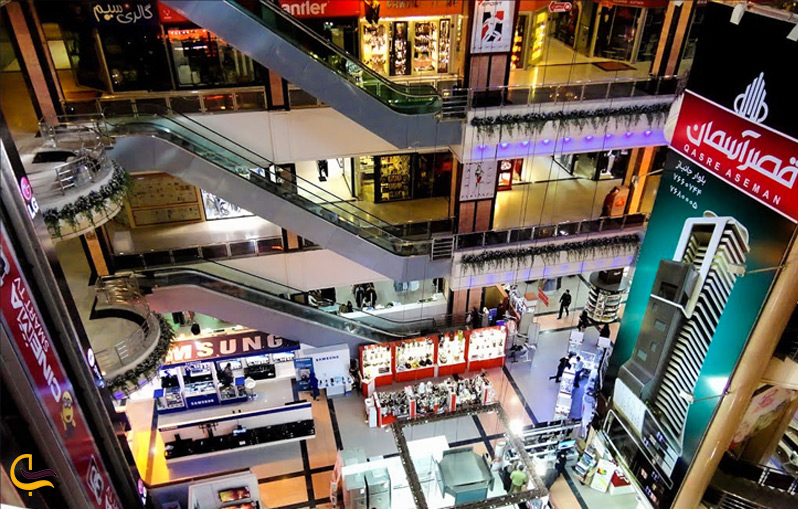 نماز جماعت در پاساژهای مشهد نماز جماعت در پاساژهای مشهد