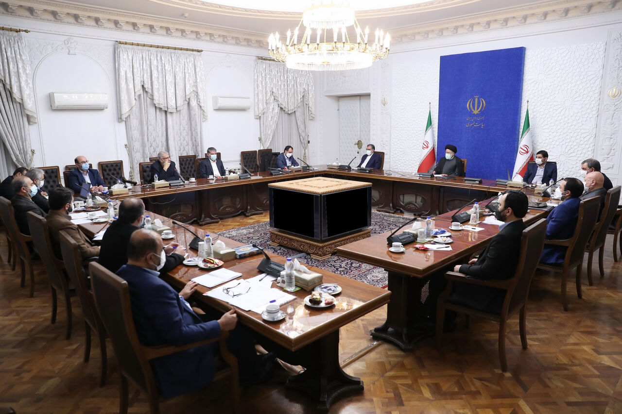 افزایش درآمد‌های نفتی و غیرنفتی کشور در ماه‌های اخیر