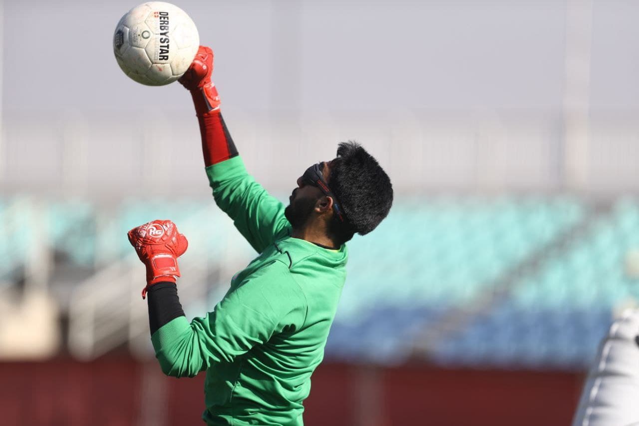 حامد لک با عینکی عجیب در تمرینات پرسپولیس +عکس حامد لک با عینکی عجیب در تمرینات پرسپولیس +عکس