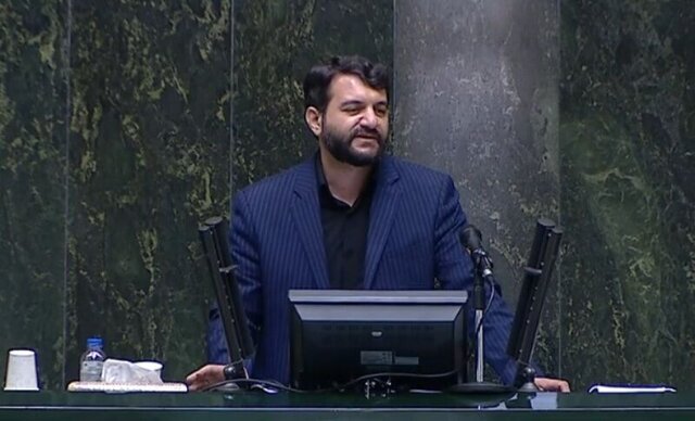 وزیر کار: وزارت کار به دنبال ایجاد یک میلیون و ۸۵۰ هزار فرصت شغلی است وزیر کار: وزارت کار به دنبال ایجاد یک میلیون و ۸۵۰ هزار فرصت شغلی است