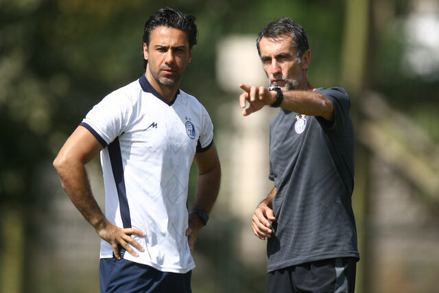 قرارداد بازیکنان استقلال