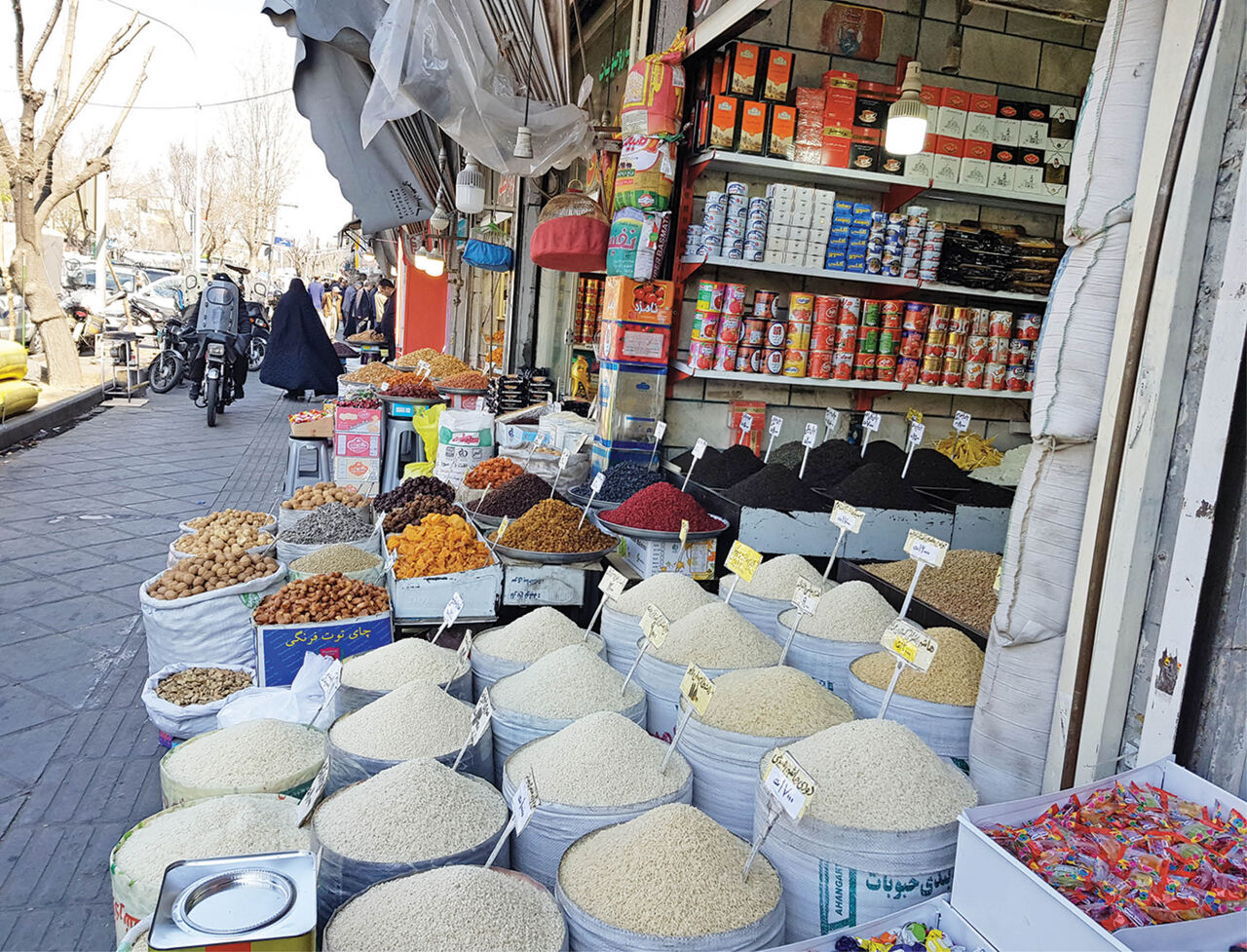 برنج ۹۵ هزار تومان شد/ حمله به برنج گران ایرانی با برنج معطر خارجی