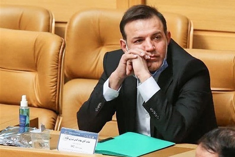 زمان برکناری عزیزی خادم مشخص شد/ ۷ نفر علیه آقای رئیس! زمان برکناری عزیزی خادم مشخص شد/ ۷ نفر علیه آقای رئیس!