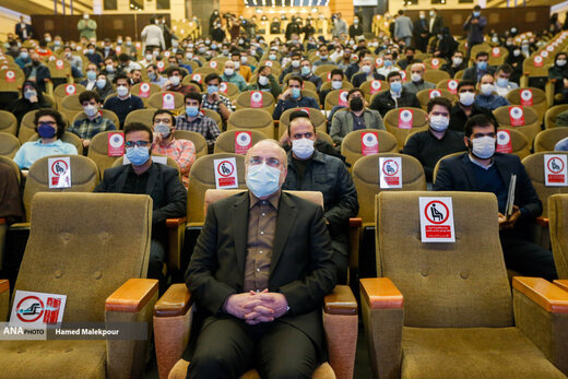 قالیباف: در عرصه حکمرانی نیاز به یک انقلاب و حکمرانی نو داریم/ نظام اداری و اجرایی کشور هیچ نسبتی با مبانی باورهای انقلاب اسلامی ندارد