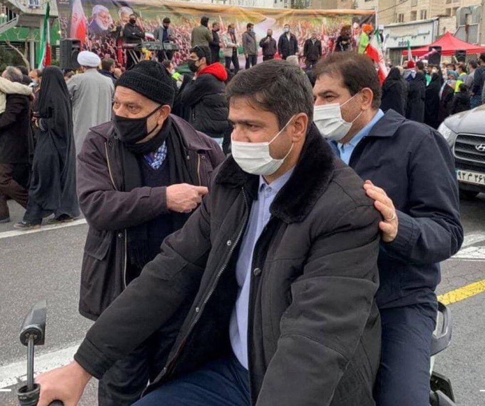 حضور موتوری معاون اول رئیس جمهور در راهپیمایی ۲۲ بهمن +عکس حضور موتوری معاون اول رئیس جمهور در راهپیمایی ۲۲ بهمن +عکس