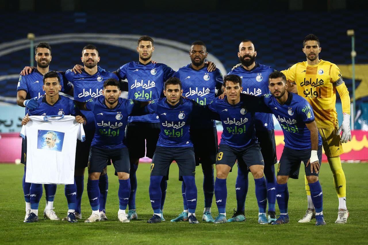 استقلال به دنبال پوکر مقابل تراکتور استقلال به دنبال پوکر مقابل تراکتور