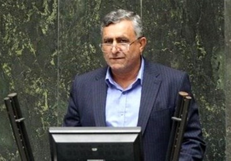 نماینده مجلس: پیشنهاد کارت خرید نان توهین به ملت ایران است