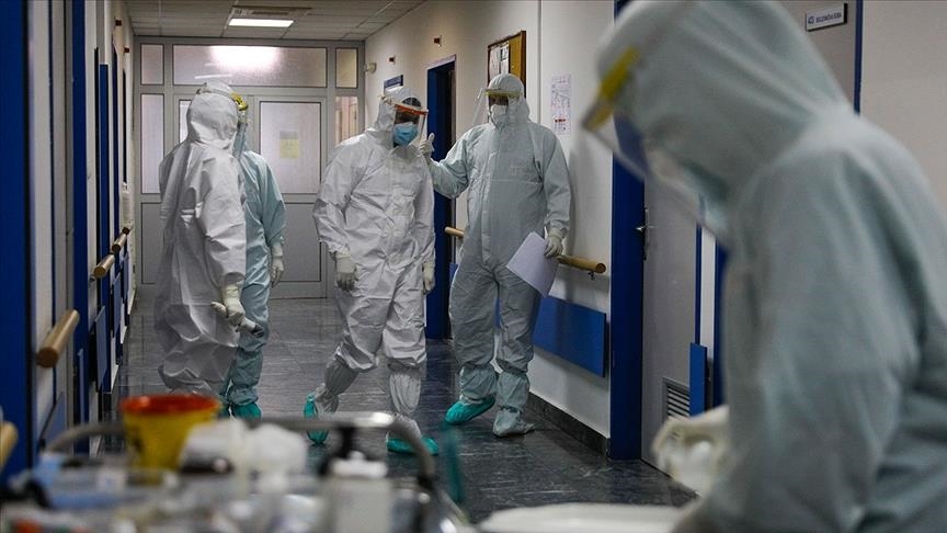 پیشبینی ۵ رقمی شدن آمار مبتلایان کرونا پیشبینی ۵ رقمی شدن آمار مبتلایان کرونا