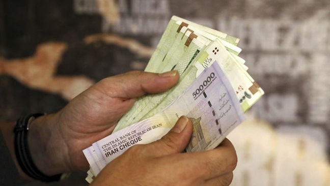 بازنشستههایی که عیدی نگرفتند، چه کنند؟ بازنشستههایی که عیدی نگرفتند، چه کنند؟