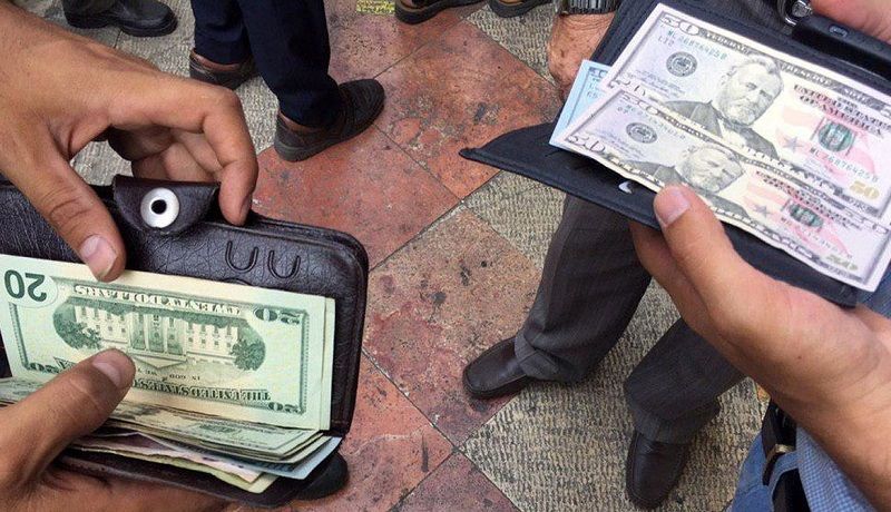 عقب‌نشینی قیمت دلار در سایه مذاکرات در وین