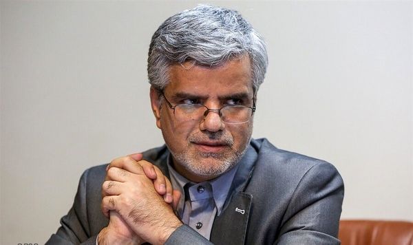 محمود صادقی به صورت رسمی برای انتخابات 1400 اعلام کاندیداتوری کرد