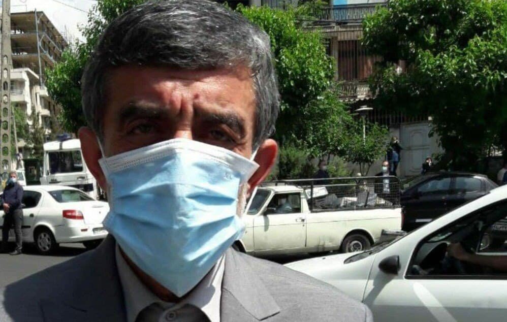 حاشیه‌های چهارمین روز ثبت‌نام انتخابات ۱۴۰۰/ از حضور دردسرساز یک کاندیدا در ستاد تا اظهارات جنجالی درباره زنان