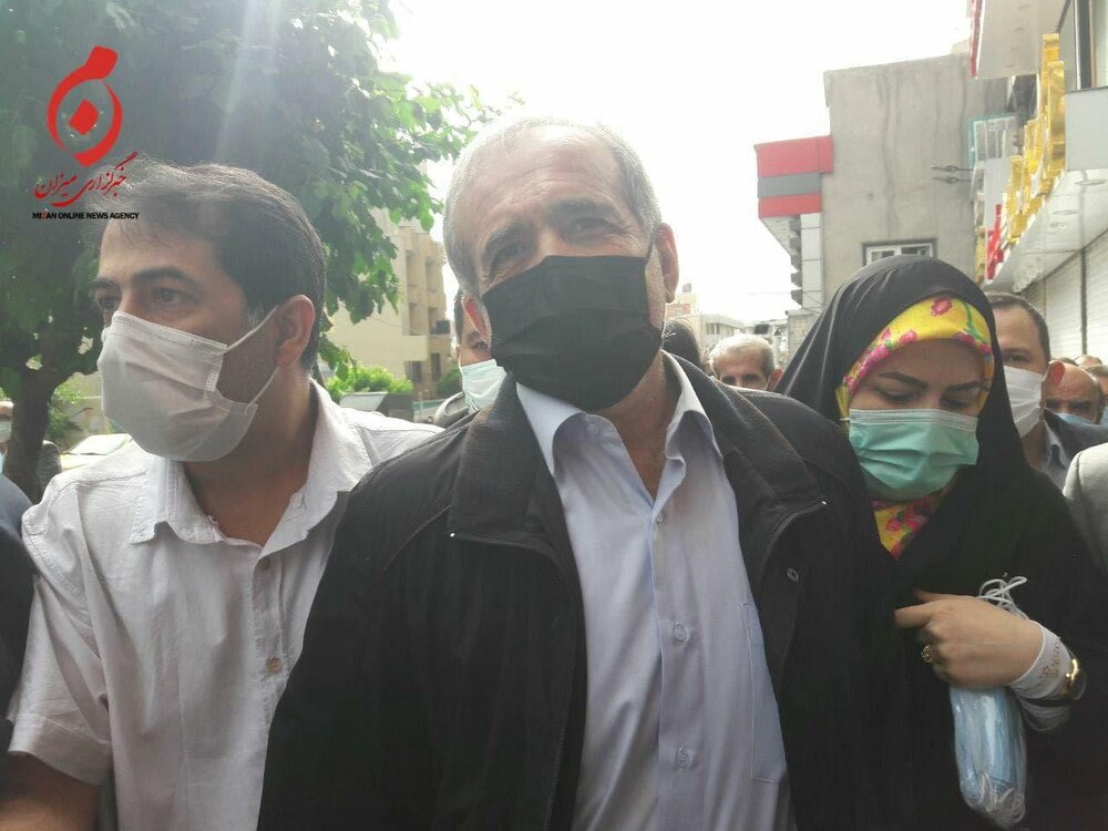 مسعود پزشکیان در انتخابات ریاست&zwnj;جمهوری سیزدهم ثبت&zwnj;نام کرد