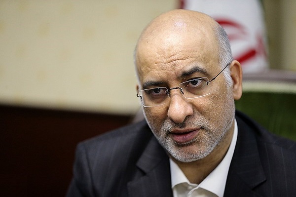 شکایت از فرهاد مجیدی