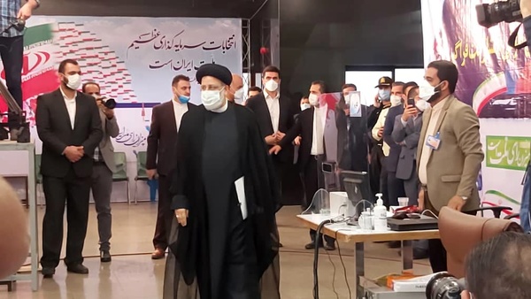 ابراهیم رئیسی در انتخابات ریاست جمهوری ثبت نام کرد
