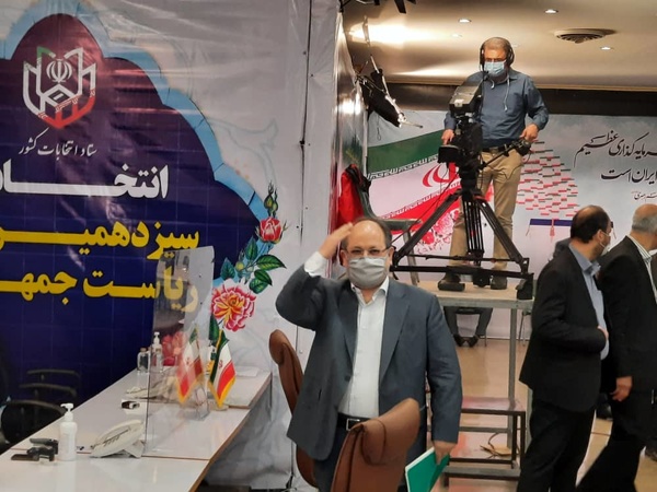 محمد شریعتمداری