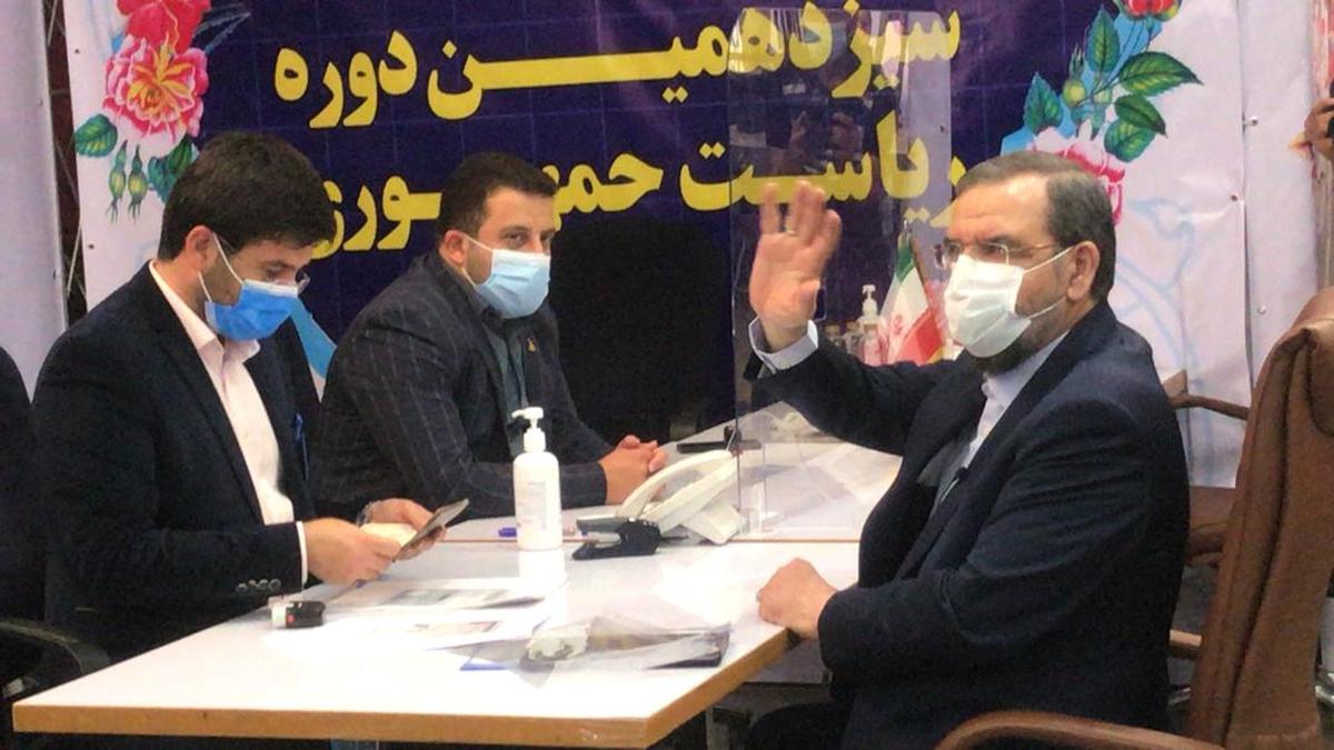 کنایه محسن رضایی به لاریجانی: اقتصاد نه دادگاه است نه پادگان اما محل فلسفه بافی هم نیست کنایه محسن رضایی به لاریجانی: اقتصاد نه دادگاه است نه پادگان اما محل فلسفه بافی هم نیست