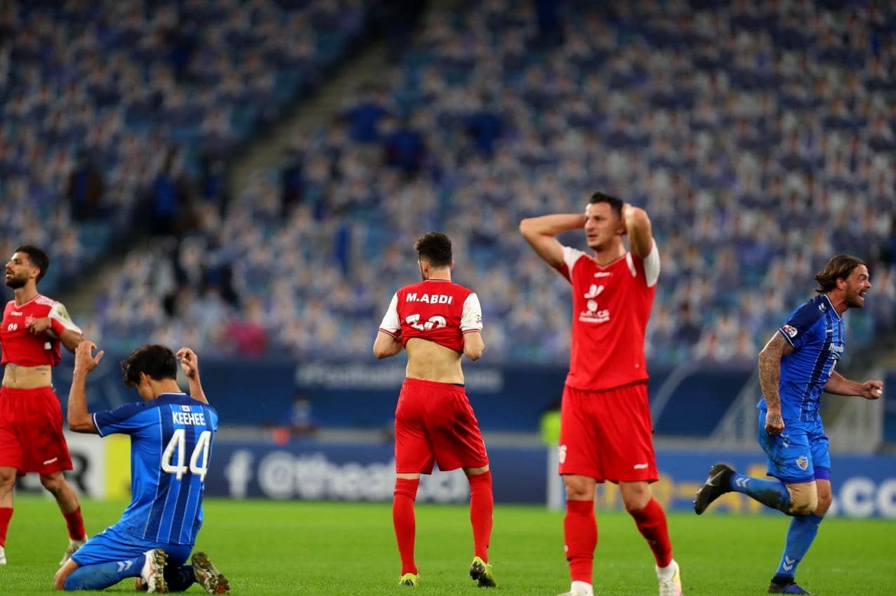 سرنوشت قهرمانی پرسپولیس به دست استقلال افتاد؟