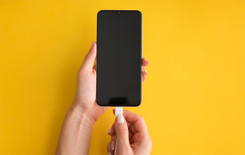 چگونه موبایل خود را با بالاترین سرعت ممکن شارژ کنیم؟