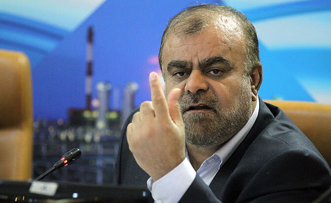 رستم قاسم: به جای برجام به دنبال احیای بورس باشی/ مجوز رهبری را برای بازگشت ایرانیان خارج از کشور می‌گیرم