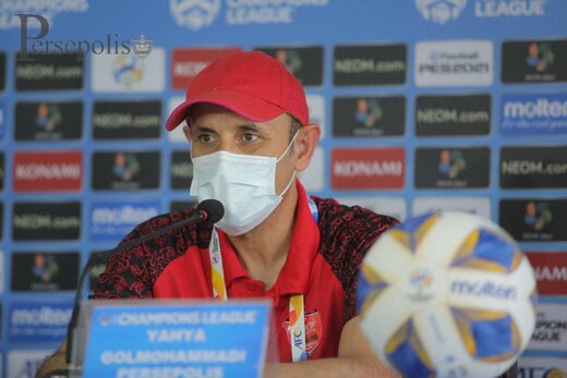 یحیی گل&zwnj;محمدی سرمربی پرسپولیس